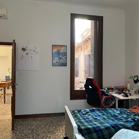 Appartamento Al Centro Di Venezia 6 Posti Letto Exterior photo