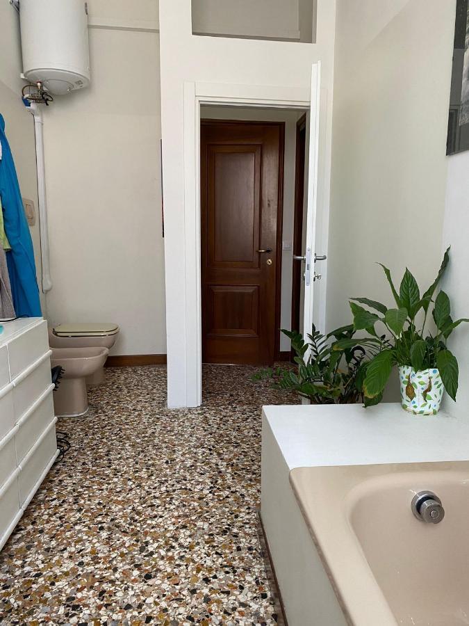 Appartamento Al Centro Di Venezia 6 Posti Letto Exterior photo